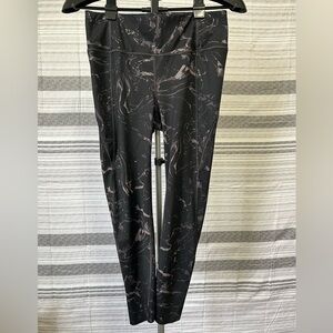 Athleta Women’s Small 7/8 Velocity Leggings